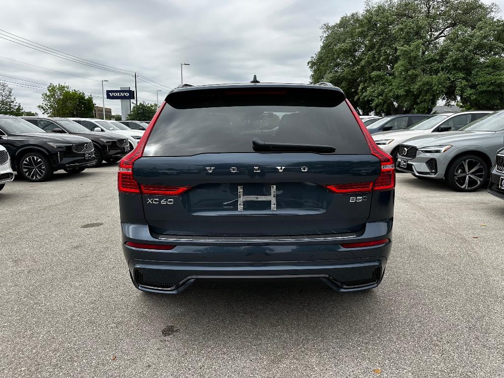 new 2025 Volvo XC60 car, priced at $60,660