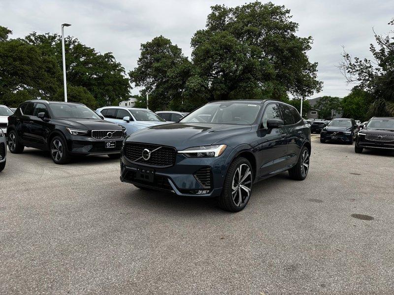 new 2025 Volvo XC60 car, priced at $60,660