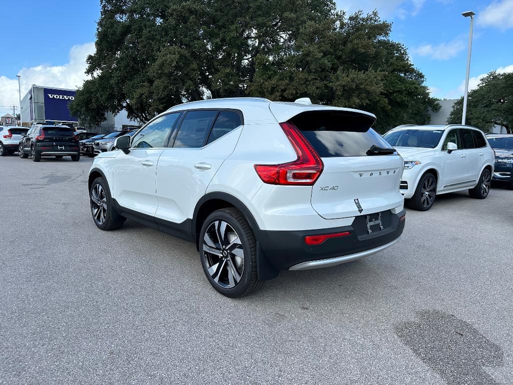 new 2025 Volvo XC40 car, priced at $51,810