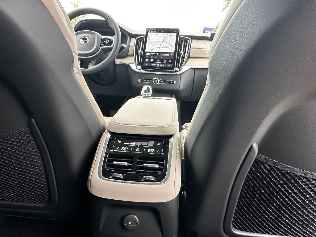 new 2025 Volvo XC90 Plug-In Hybrid car, priced at $81,495