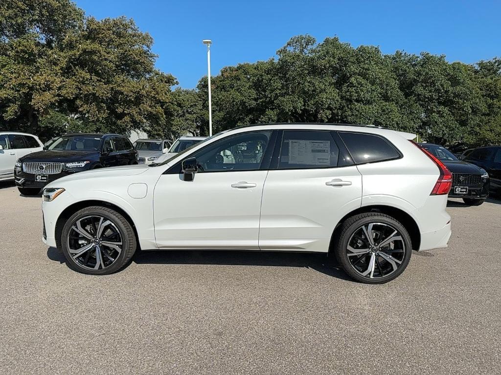 new 2025 Volvo XC60 Plug-In Hybrid car, priced at $71,085