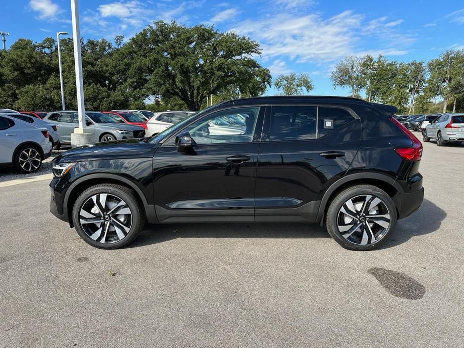 new 2024 Volvo XC40 car, priced at $49,020