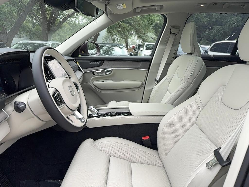 new 2025 Volvo XC90 Plug-In Hybrid car, priced at $82,405