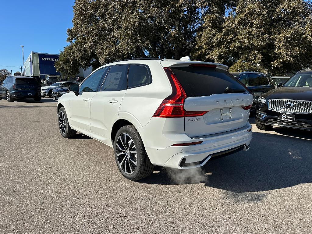 new 2025 Volvo XC60 car, priced at $54,585