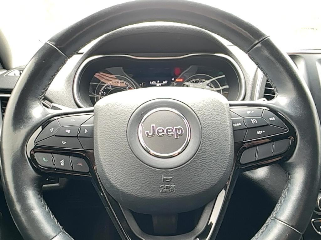 used 2021 Jeep Cherokee car, priced at $21,995