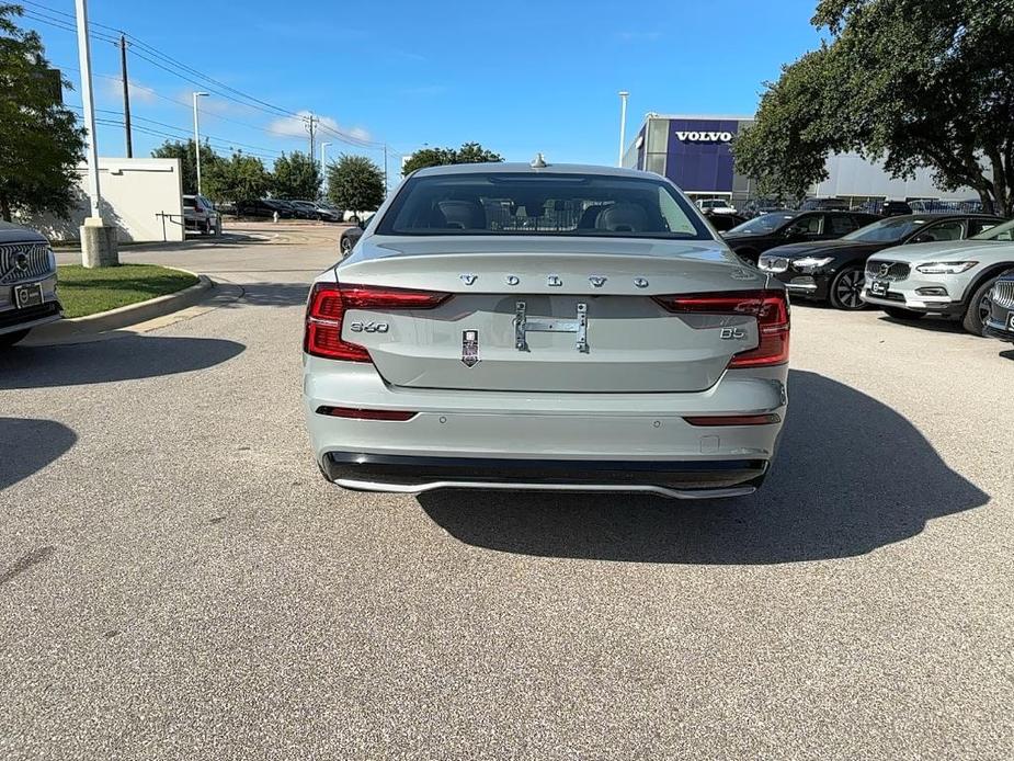 new 2024 Volvo S60 car, priced at $47,395