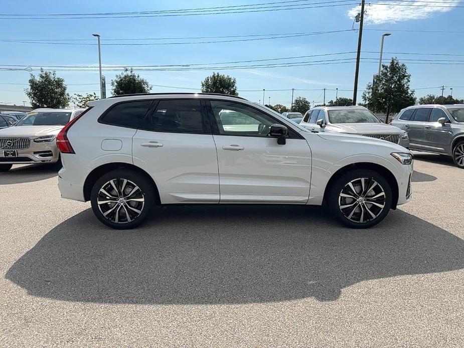 new 2025 Volvo XC60 car, priced at $55,335