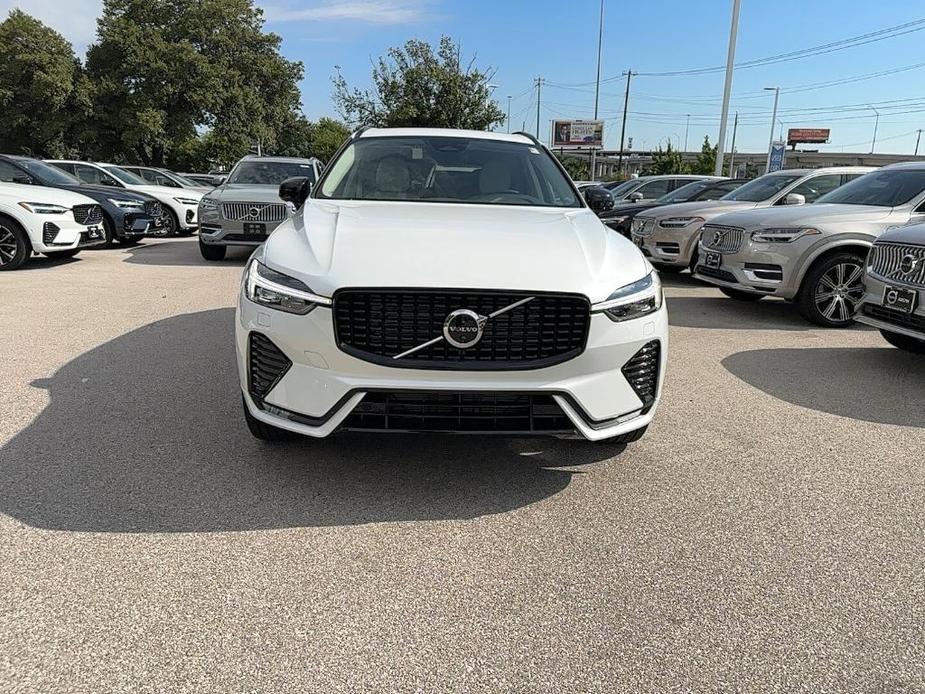 new 2025 Volvo XC60 car, priced at $55,335