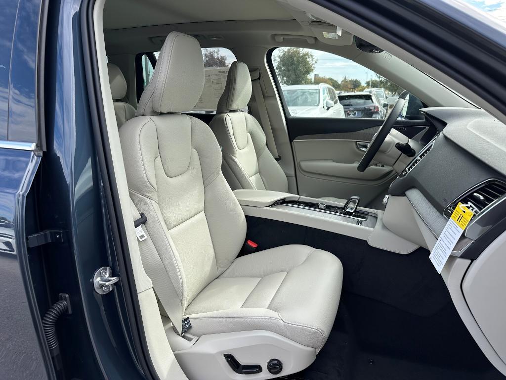 new 2025 Volvo XC90 car, priced at $63,665