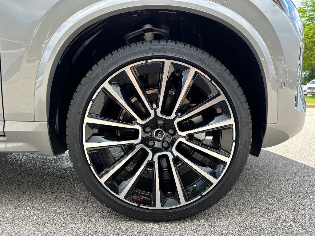 new 2025 Volvo XC90 car, priced at $70,805