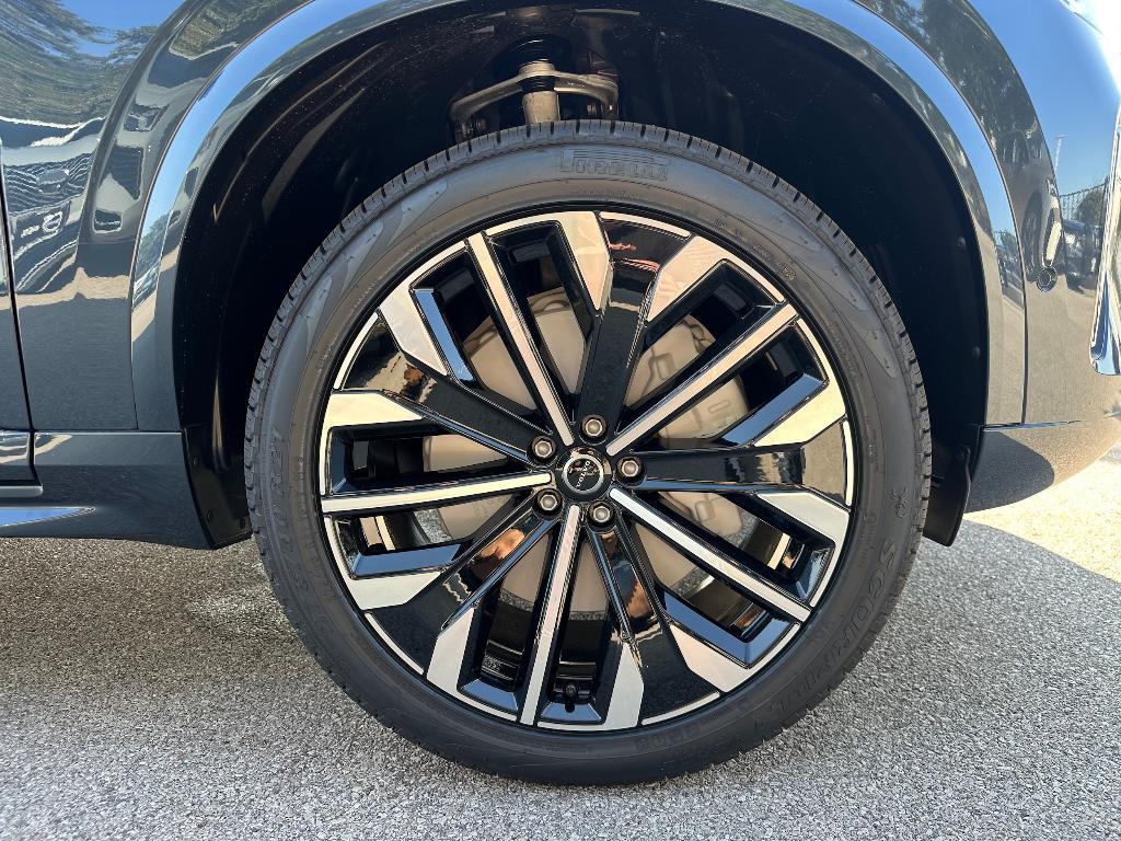 new 2026 Volvo XC90 car, priced at $75,155