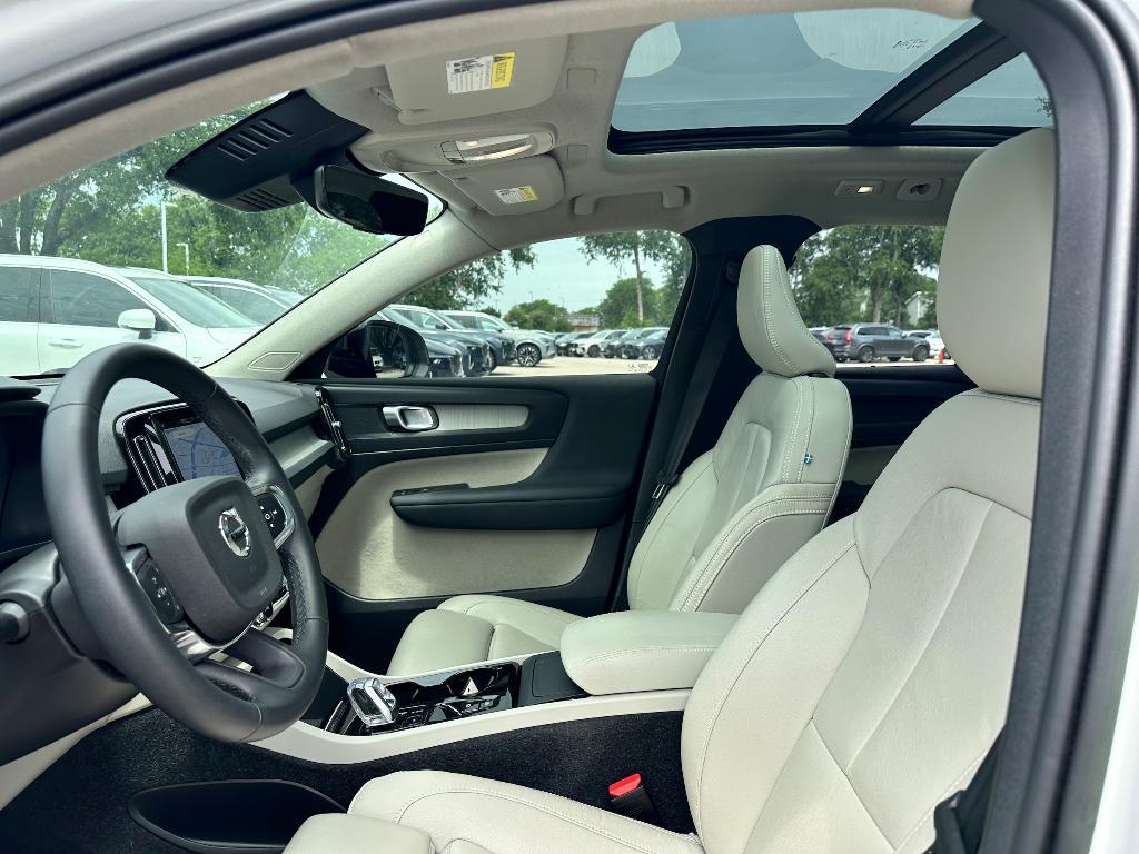 used 2023 Volvo XC40 car, priced at $37,995