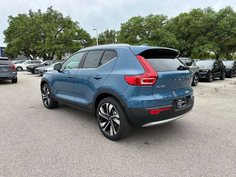 new 2024 Volvo XC40 car, priced at $51,425