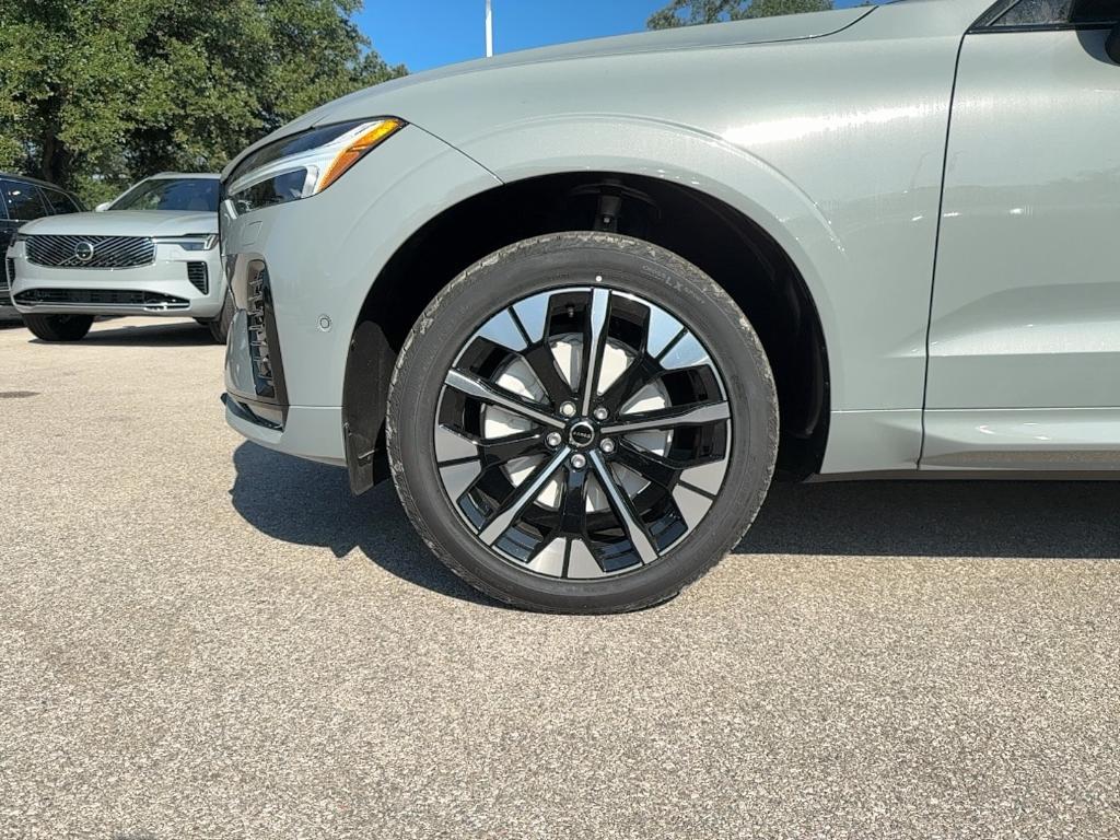 new 2026 Volvo XC60 car, priced at $57,985