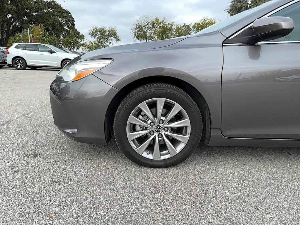 used 2015 Toyota Camry Hybrid car, priced at $16,995