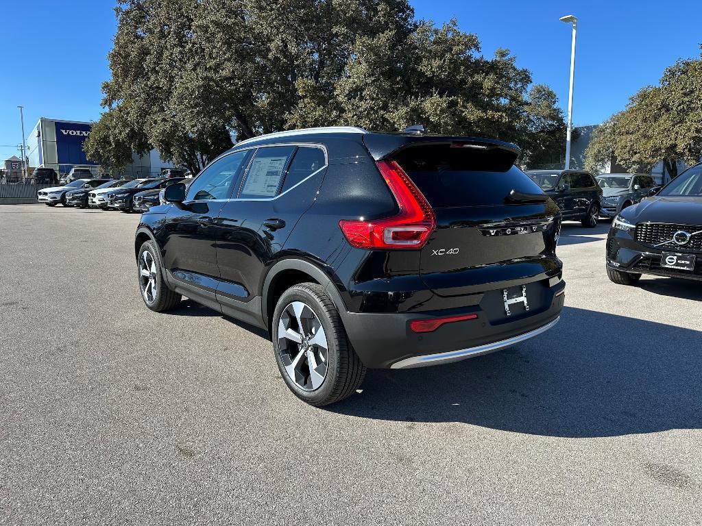 new 2025 Volvo XC40 car, priced at $45,465