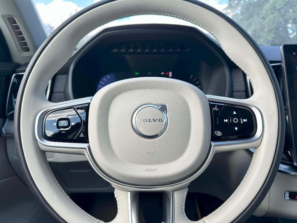 new 2026 Volvo XC90 car, priced at $75,155