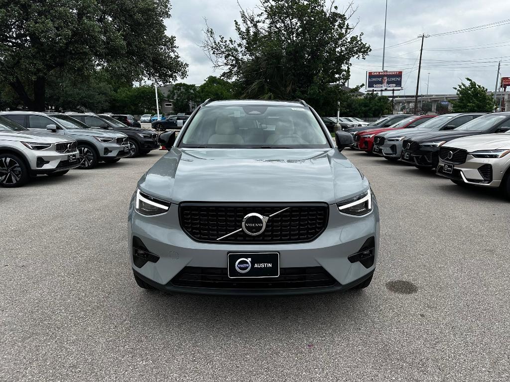 new 2025 Volvo XC40 car, priced at $48,335