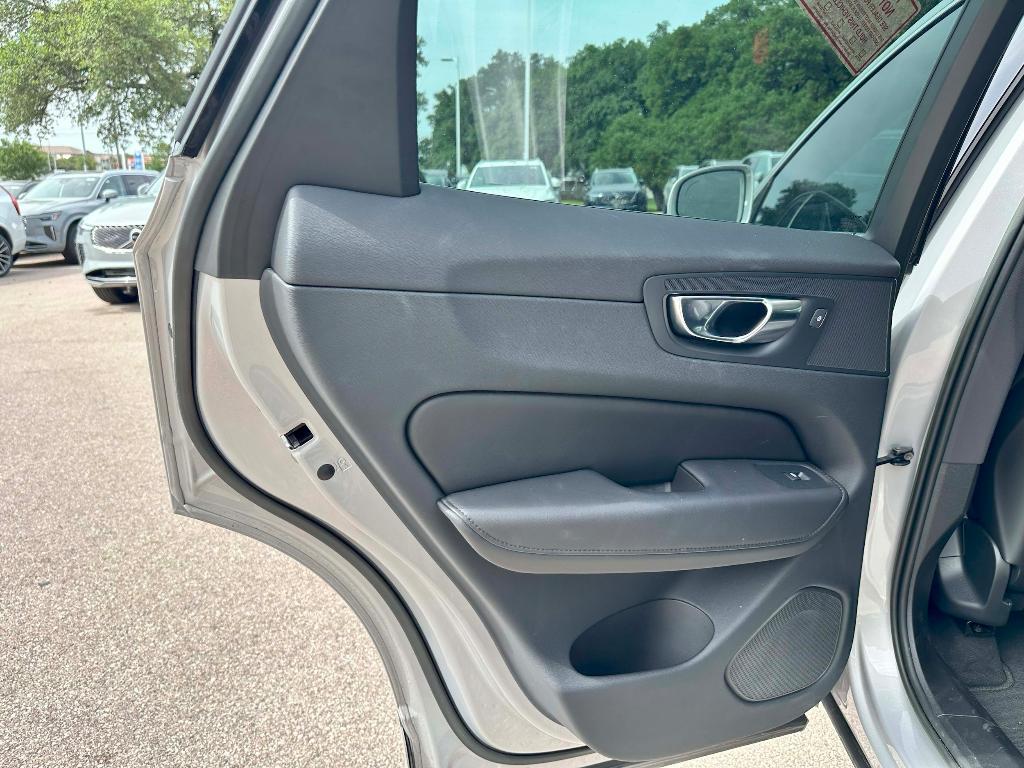 used 2023 Volvo XC60 car, priced at $36,995