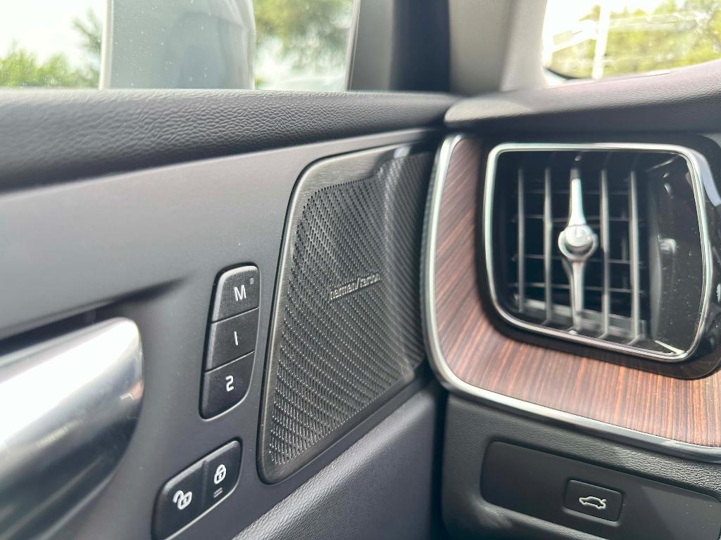 used 2023 Volvo XC60 car, priced at $36,995