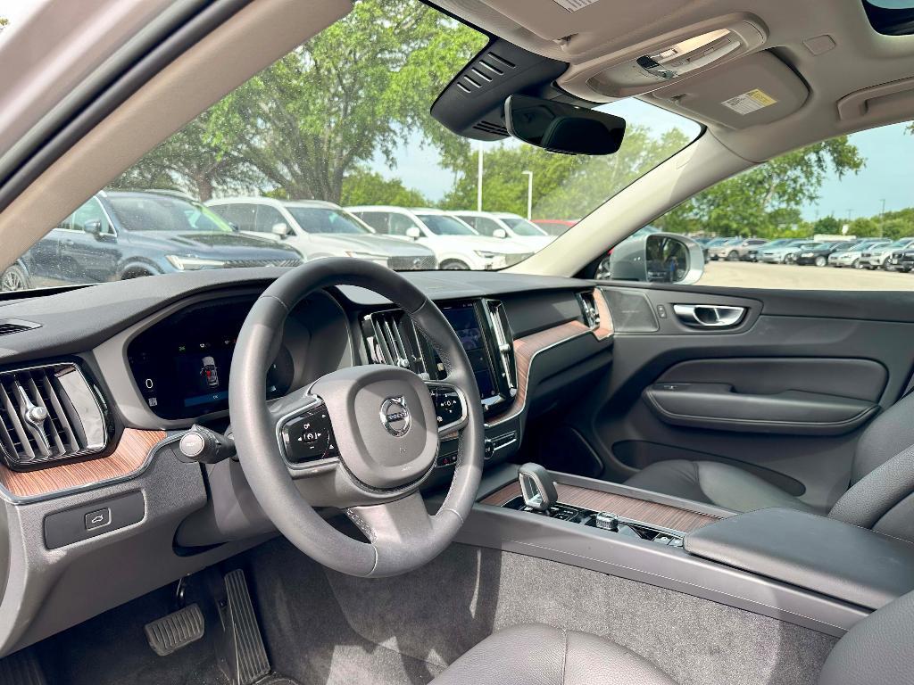 used 2023 Volvo XC60 car, priced at $36,995