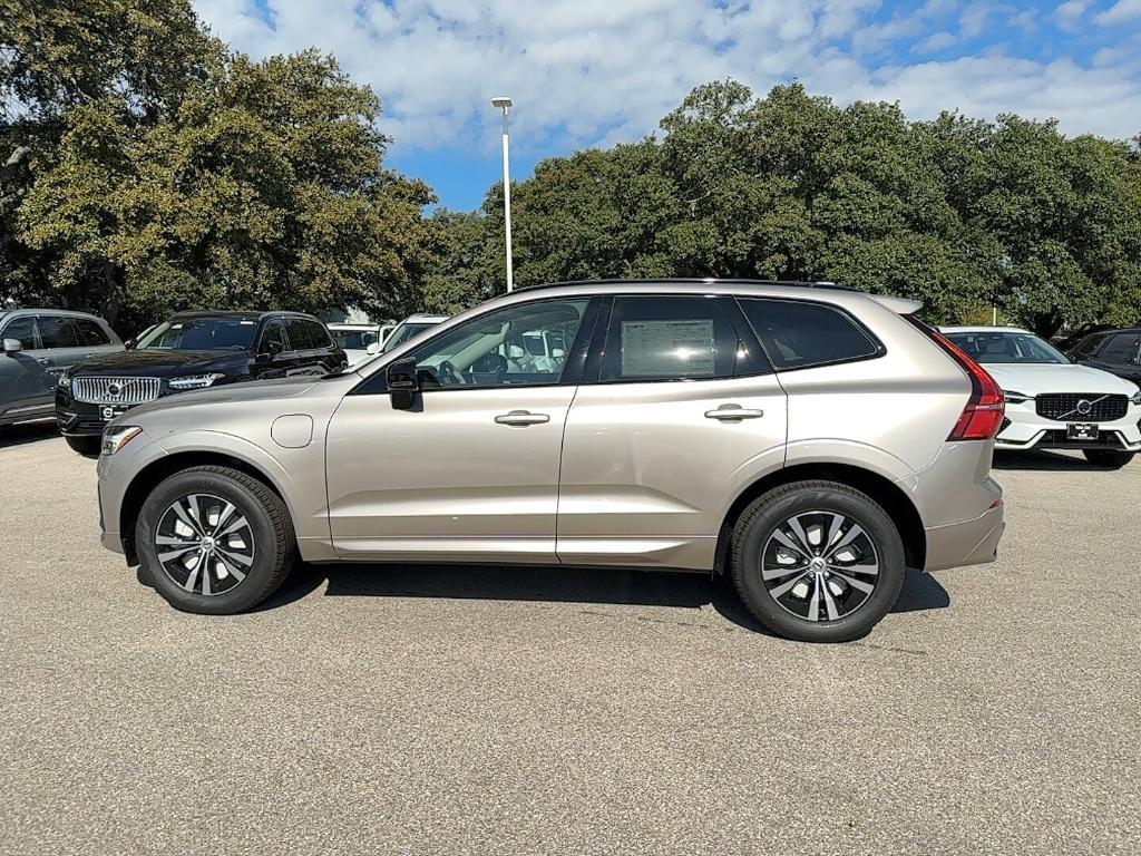 new 2025 Volvo XC60 Plug-In Hybrid car, priced at $60,135