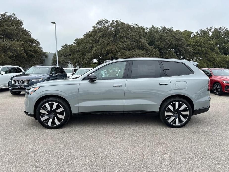 new 2025 Volvo EX90 car, priced at $85,640