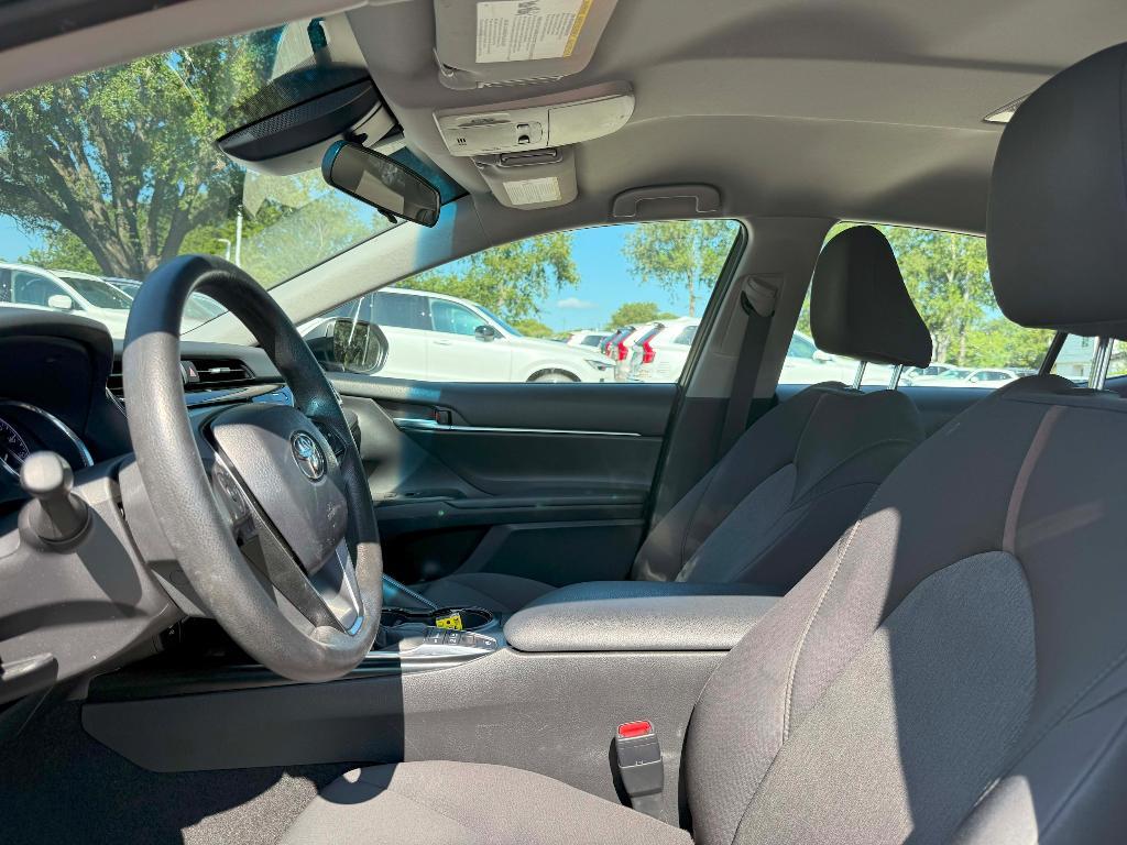 used 2018 Toyota Camry Hybrid car, priced at $16,995