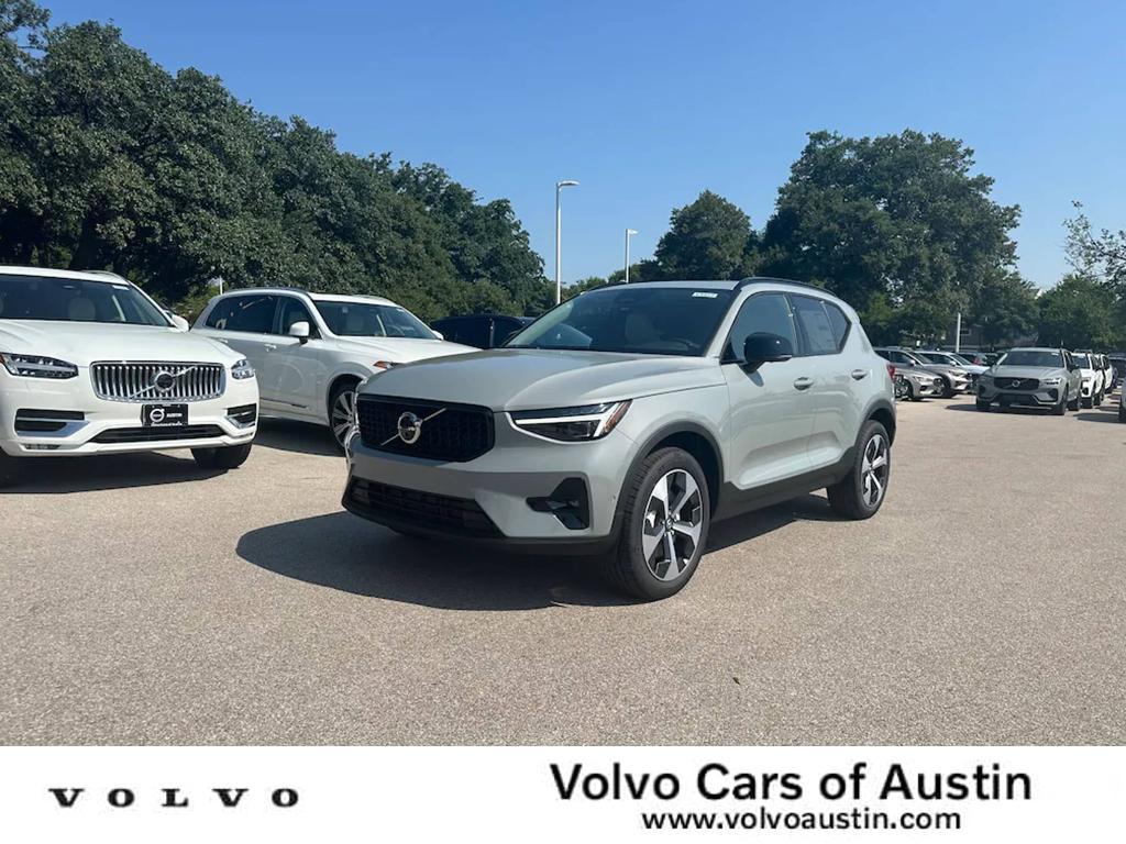 new 2025 Volvo XC40 car, priced at $48,315