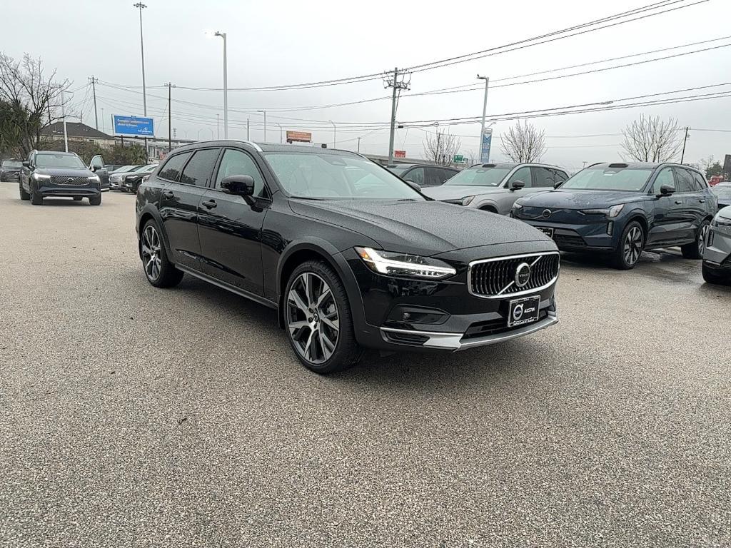 new 2025 Volvo V90 Cross Country car, priced at $69,095