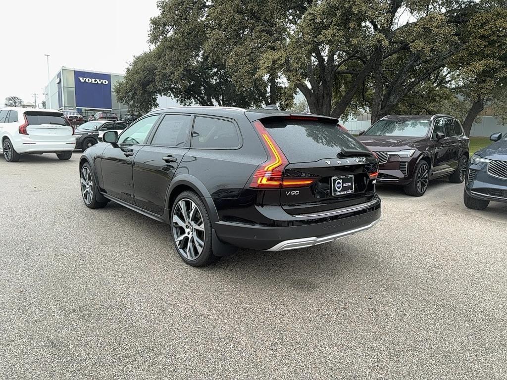 new 2025 Volvo V90 Cross Country car, priced at $69,095