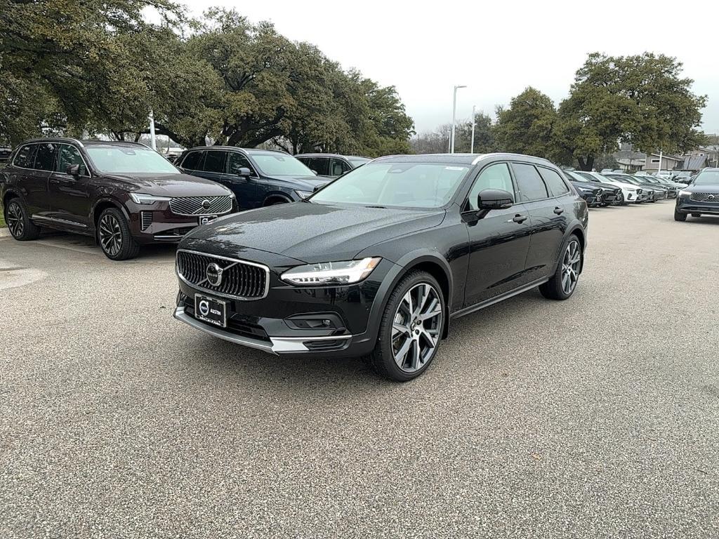 new 2025 Volvo V90 Cross Country car, priced at $69,095