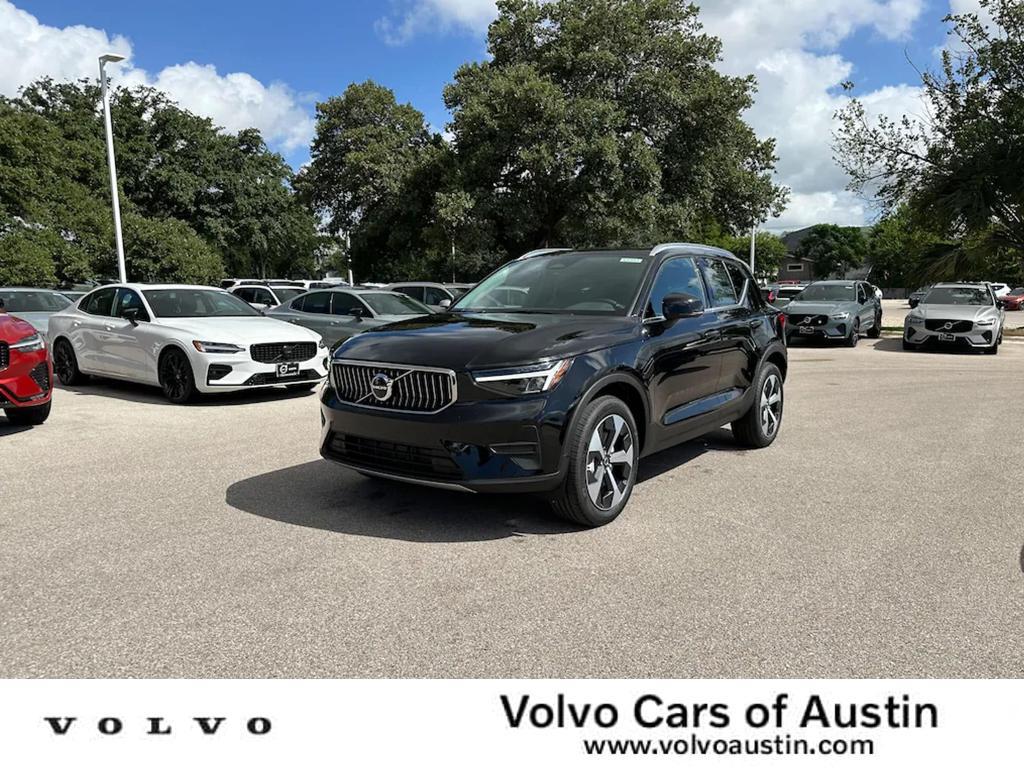 new 2025 Volvo XC40 car, priced at $46,015