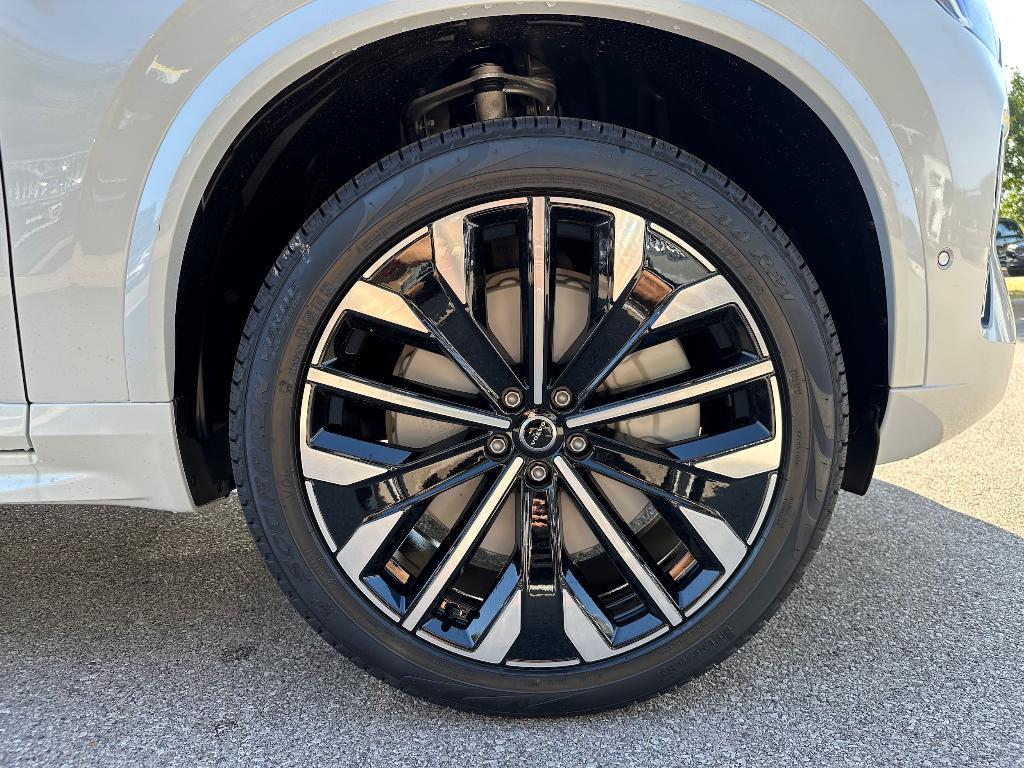 new 2026 Volvo XC90 Plug-In Hybrid car, priced at $81,455