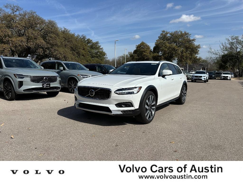 new 2025 Volvo V90 Cross Country car, priced at $67,925