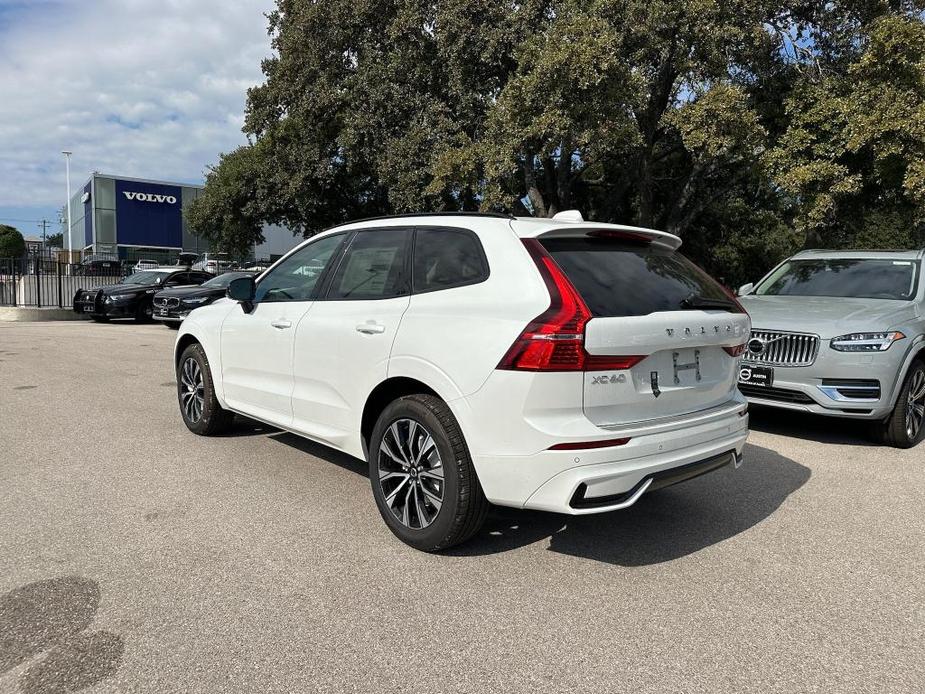 new 2025 Volvo XC60 car, priced at $49,935