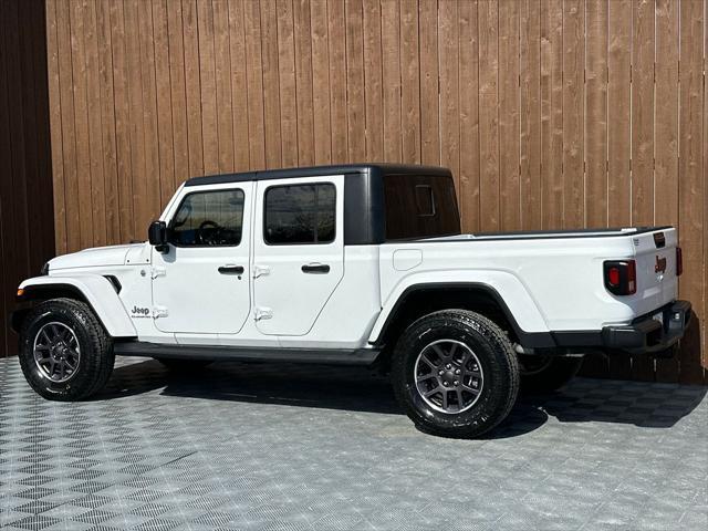 used 2022 Jeep Gladiator car, priced at $30,598