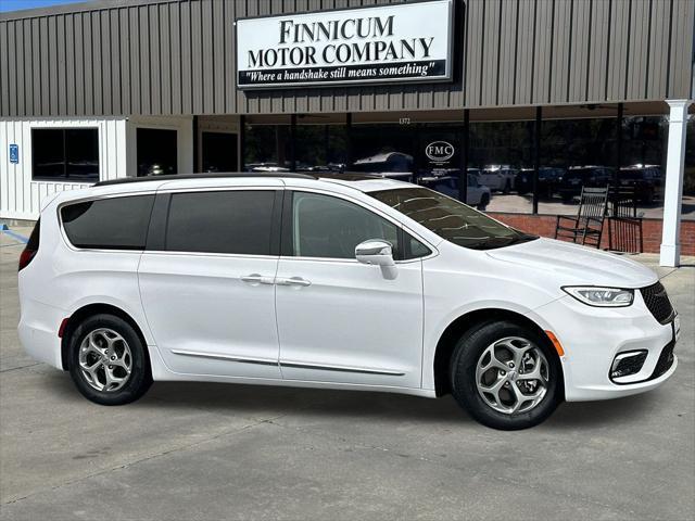 used 2022 Chrysler Pacifica car, priced at $31,198