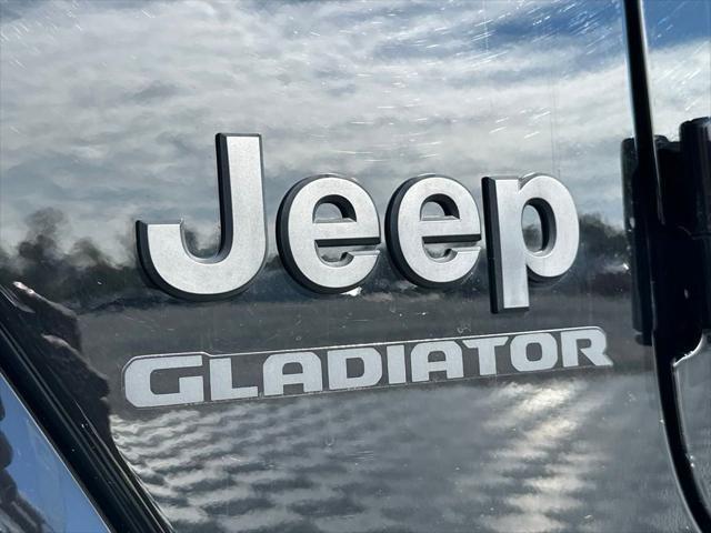 used 2021 Jeep Gladiator car, priced at $33,798