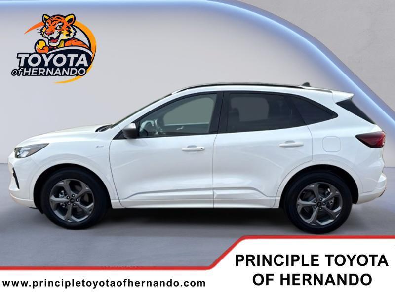 used 2023 Ford Escape car, priced at $26,246