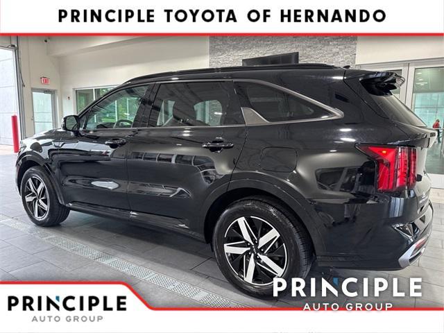 used 2023 Kia Sorento car, priced at $27,000