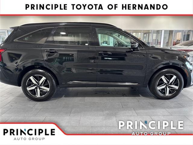 used 2023 Kia Sorento car, priced at $27,000