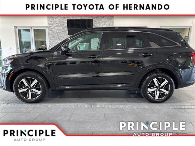 used 2023 Kia Sorento car, priced at $27,000