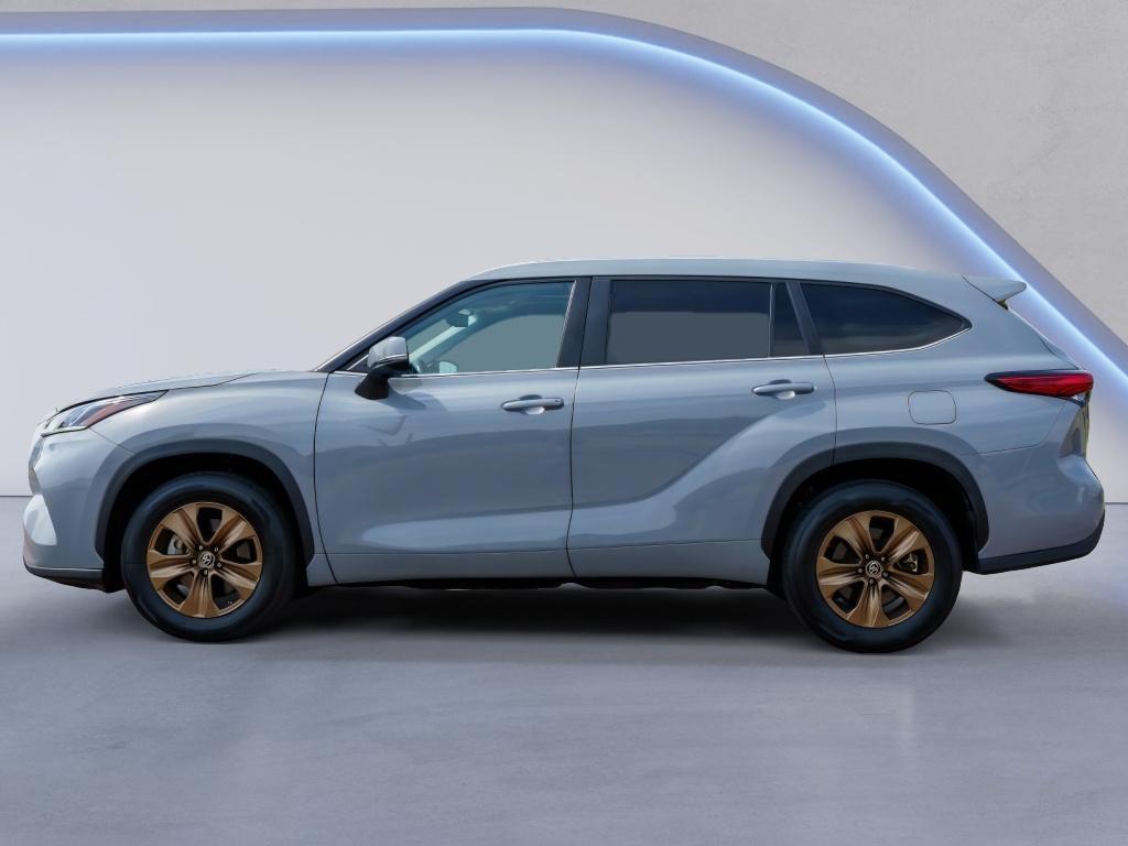 used 2023 Toyota Highlander Hybrid car, priced at $35,966