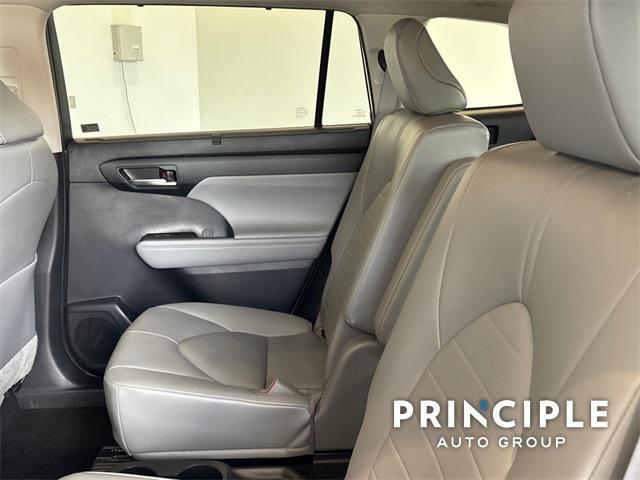 used 2023 Toyota Highlander car, priced at $39,200