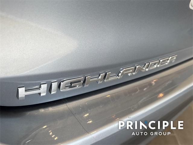used 2023 Toyota Highlander car, priced at $39,200