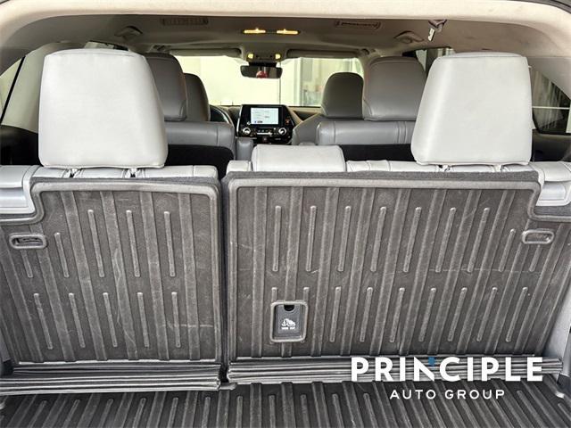 used 2023 Toyota Highlander car, priced at $39,200