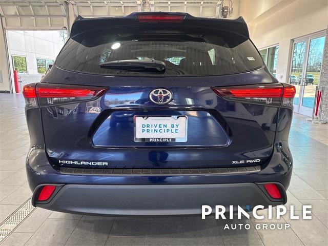 used 2024 Toyota Highlander car, priced at $43,900