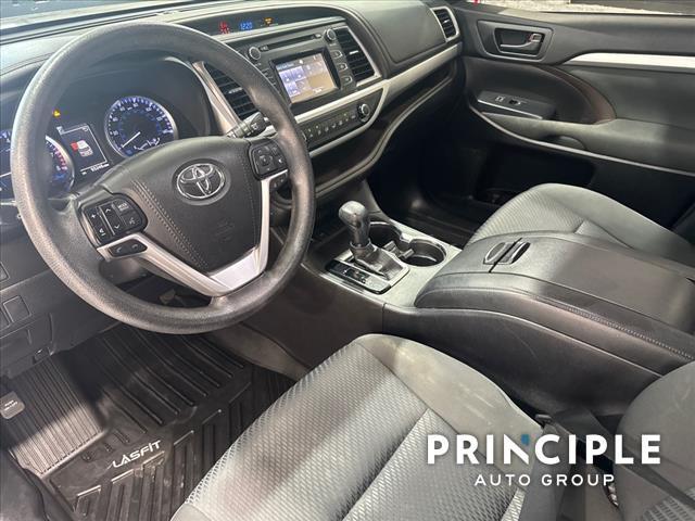 used 2019 Toyota Highlander car, priced at $22,000