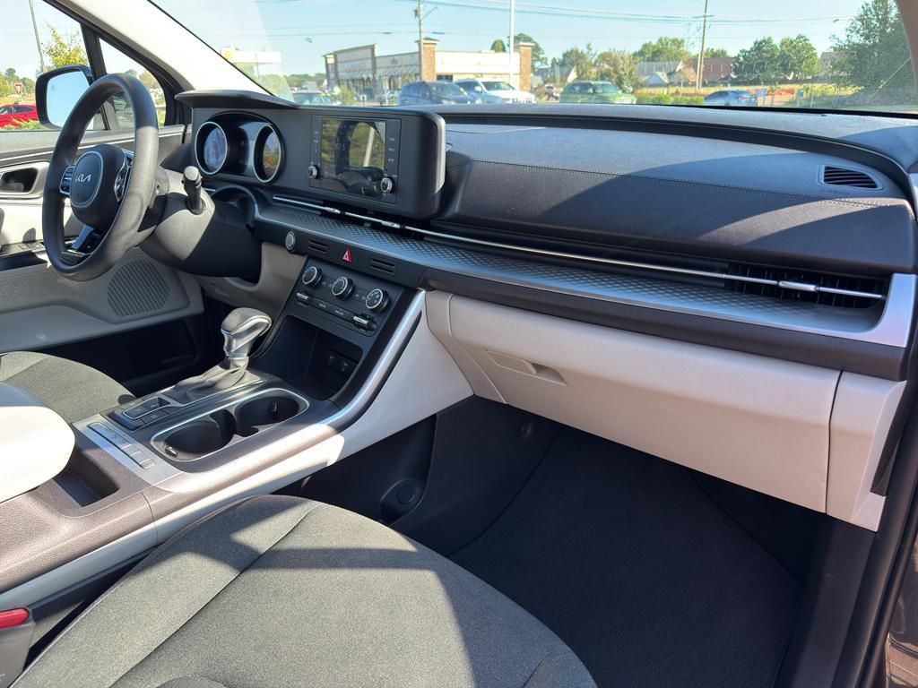 used 2022 Kia Carnival car, priced at $19,350